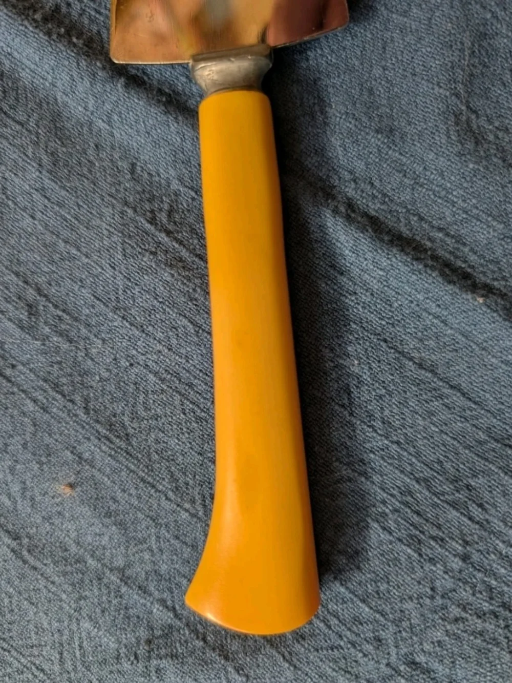 Vintage Butterscotch Bakelite Handle Pie Cake Server Spatula Made in USA 10